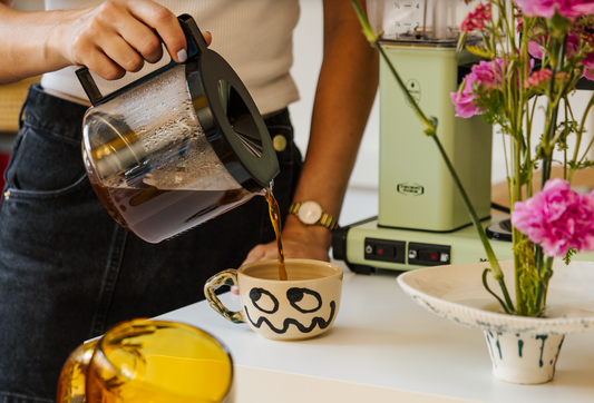 Waarom je koffie thuis nooit smaakt zoals in de bar