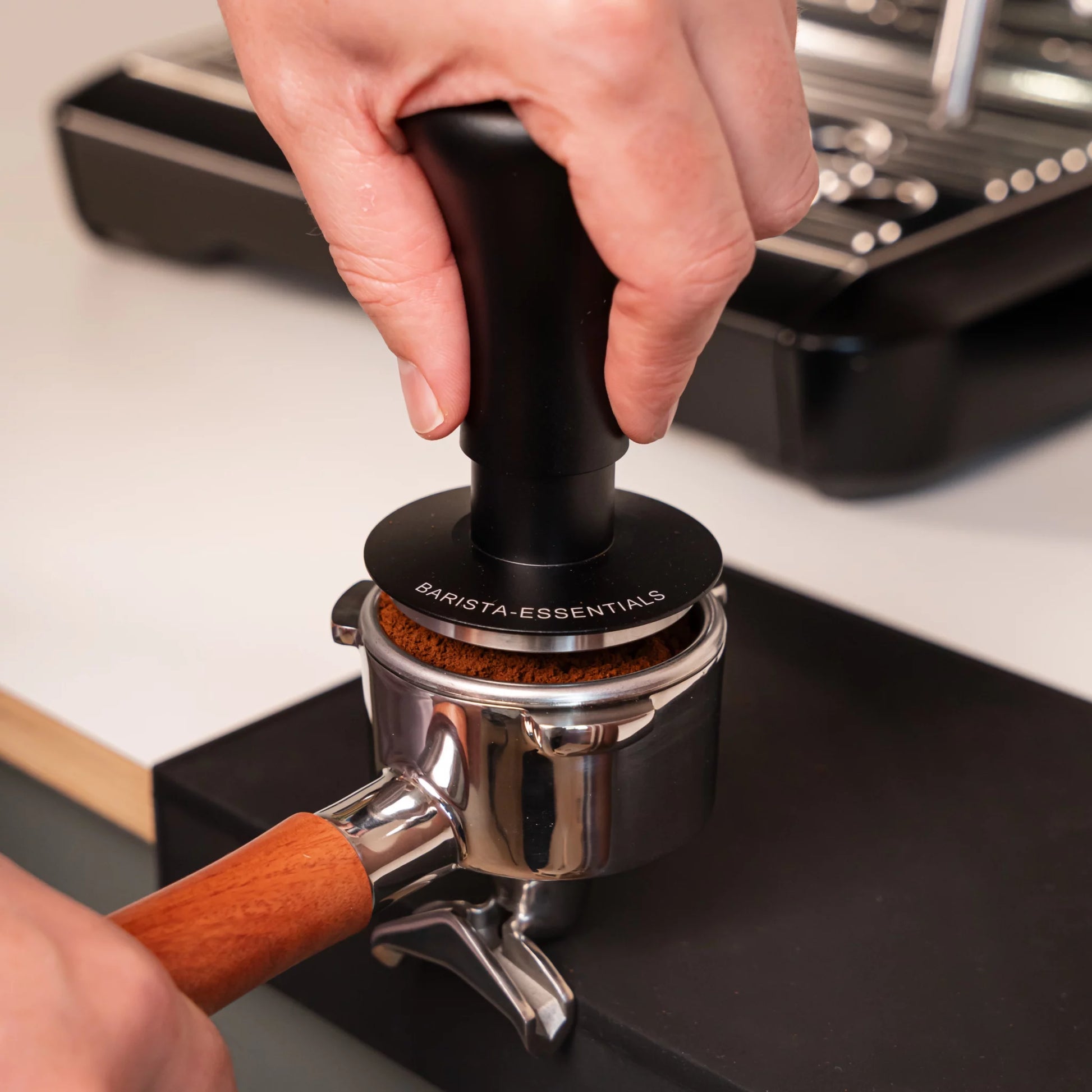 Barista Essentials Spring loaded tamper - WAY Coffee Roasters