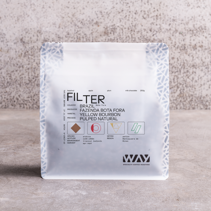 BRAZIL - Filter - Bota Fora - Yellow Bourbon - Hazelnut, apple, plum & milk chocolate