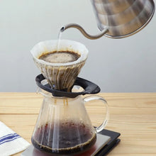 Afbeelding in Gallery-weergave laden, Hario - V60 Glass Dripper 02 Special Edition