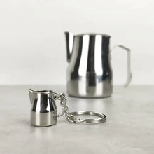 Afbeelding in Gallery-weergave laden, Barista Essentials Keychain milk frothing jug