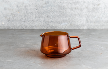 Afbeelding in Gallery-weergave laden, KINTO SEPIA jug amber