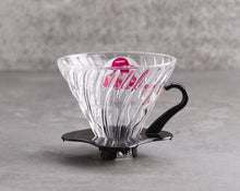 Afbeelding in Gallery-weergave laden, Hario V60 Glass Dripper 02